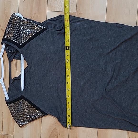 Guess women's small sleeveless shirt - Picture 6 of 6